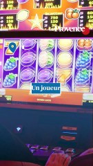 Un joueur gagne le jackpot au casino avec seulement 8 centimes !