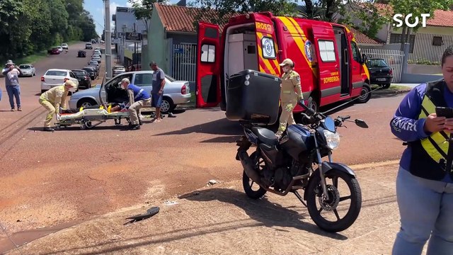 Motociclista de 37 anos fica ferido em forte colisão de trânsito no Bairro São Cristóvão em Cascavel