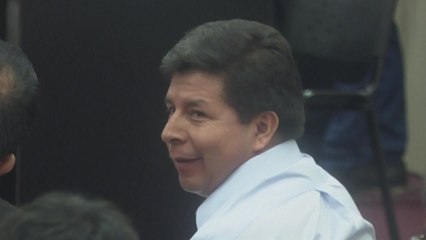 '쿠데타 불발' 페루 전 대통령, 반역 혐의 재판 시작...검찰 "34년 구형" / YTN