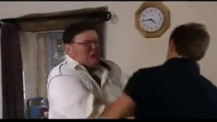 Emmerdale Paddy Kirk & Carl King Scuffle 10th September 2009 Ep 1 & 2