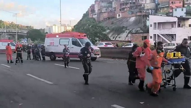 ATUALIZAÇÃO: Acidente causa congestionamento na BR-324 nesta quarta-feira (05)