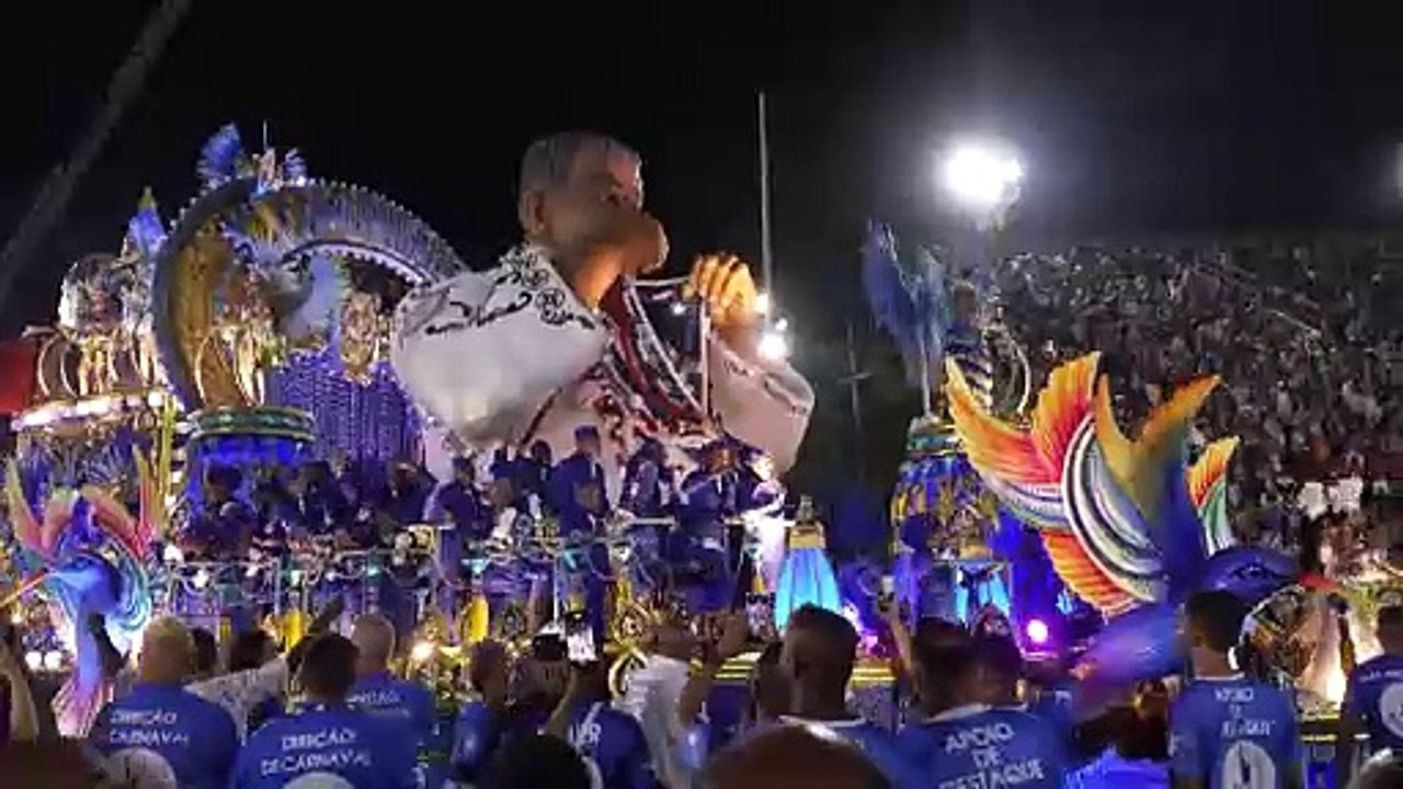 Baixada Fluminense faz dobradinha com título da Beija-Flor e vice da Grande Rio