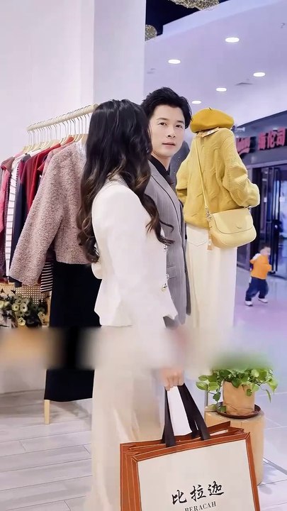 He Stole Every Red Dress in the City… But She Stole the Show Instead!