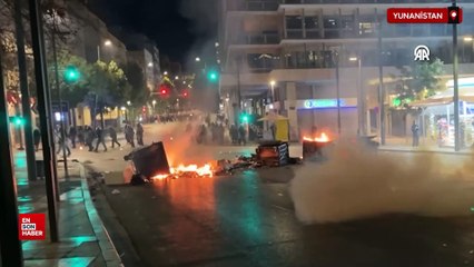 Yunanistan'da 2 yıl önce yaşanan tren kazası için protesto düzenlendi