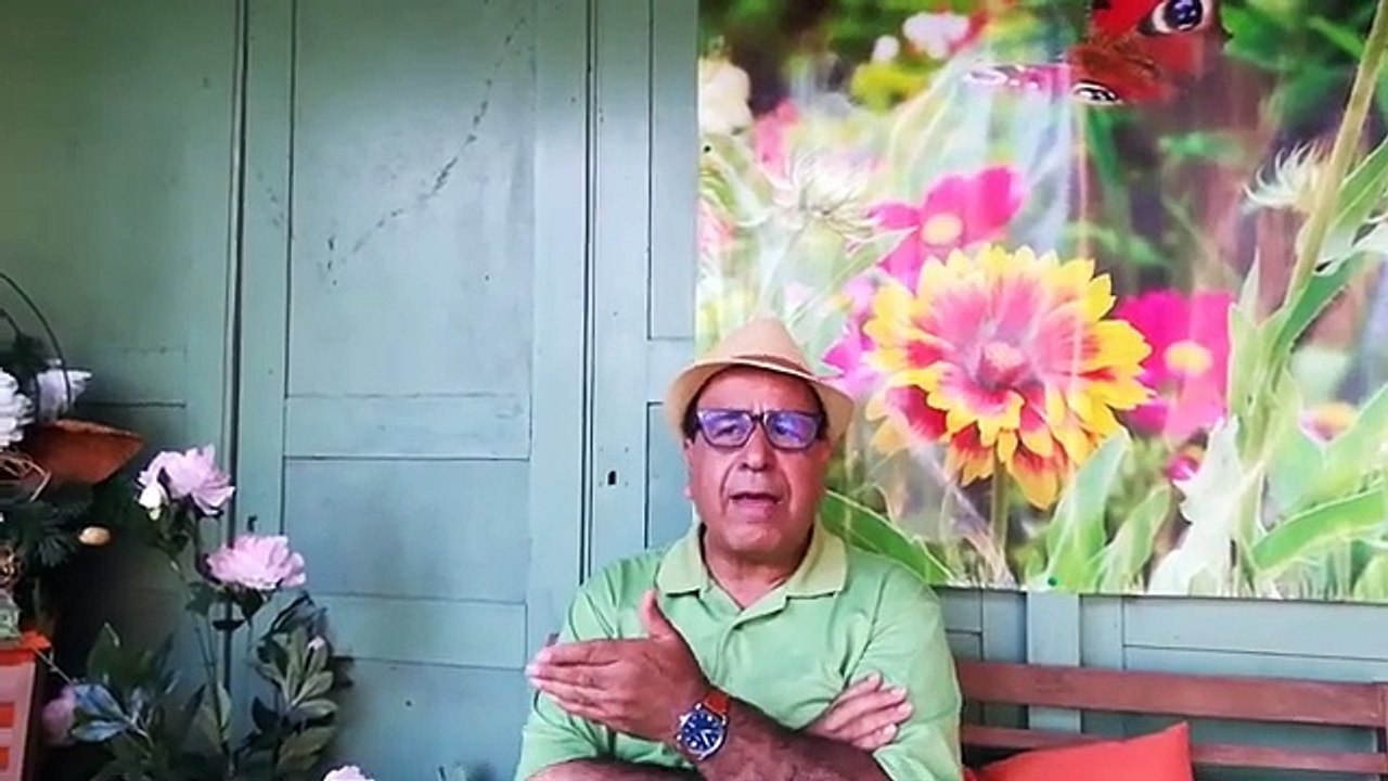 چگونه_و_با_مدیریت_چه_کسی_هنرمندان_ایرانی_از_رستورانها_ب_Persian Music Awesta