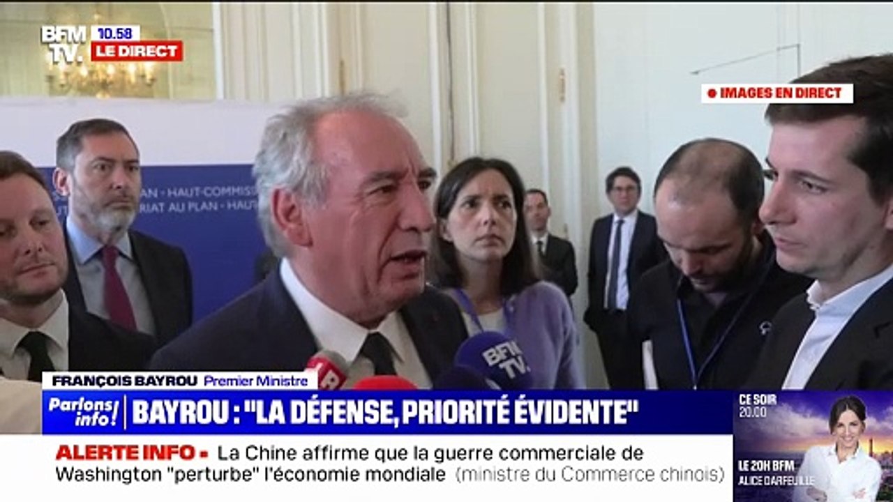 François Bayrou: "Il s'agit de donner priorité à la loi de programmation militaire, mais aller au-delà, pour une loi de réarmement ou de sécurité"