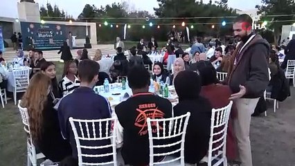 Antalya’da kampüs iftarına öğrencilerden yoğun ilgi