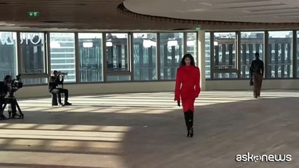 Donne con le spalle larghe: la metafora di Stella McCartney per rivendicare il suo impegno green