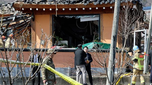 Dos cazas surcoreanos lanzan bombas MK-82 accidentalmente cerca de Corea del Norte