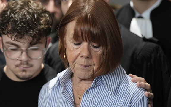 Francia, Gisele Pelicot dopo la sentenza di condanna a 20 anni del marito: «Rispetto la decisione dei giudici»