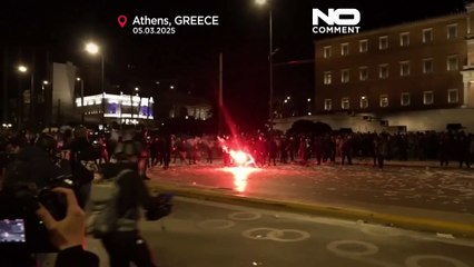 Des manifestants s'affrontent avec la police à Athènes à propos de la catastrophe ferroviaire de 2023