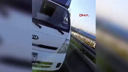 İstanbul trafiğinde psikopat saldırısı kamerada