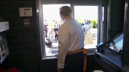 Trump demands a wage increase