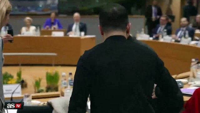 European Leaders Show Strong Support for Zelensky with Applause, Hugs, and Handshakes