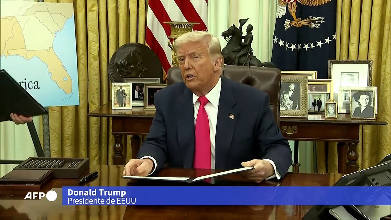 Trump dice que decisión de aplazar algunos aranceles no está vinculada a caídas bursátiles