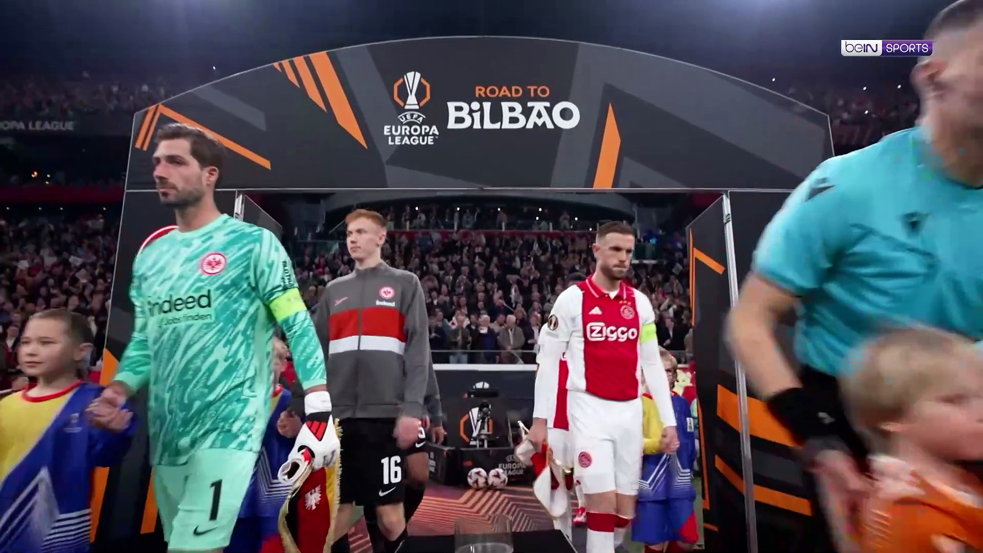 Ajax 1-2 Eintracht Frankfurt | Highlights