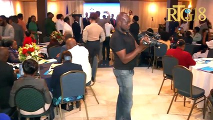 ULCC, Barreau P-au-P ak CHAIFEJ chita pale sou jounen dwa fanm lan