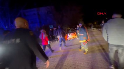 Elazığ’da otomobil ağaca çarptı: 3 yaralı
