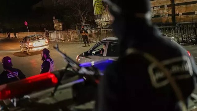 Suriye’de hükümet güçleri ile Esad yanlıları arasında çatışma! Askeri birlikler Lazkiye'ye hareket etti