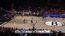 Curry drains buzzer-beating three from the logo