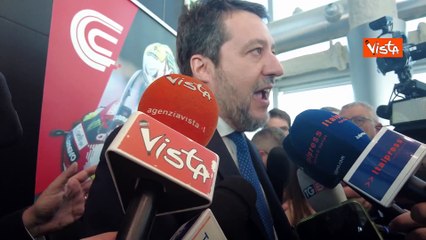 Salvini: Zelensky, Putin e Trump chiedono la pace invece Macron parla di guerra, ragionamento folle