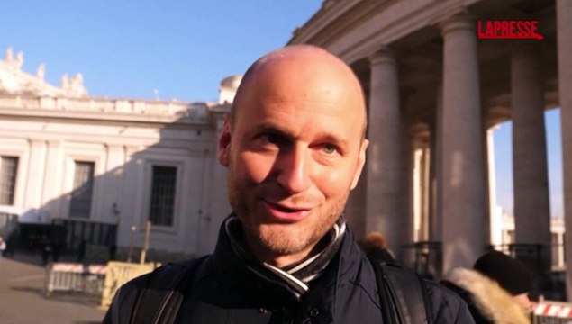 Papa Francesco, i fedeli dopo il messaggio audio: Bello risentirlo, preghiamo per lui