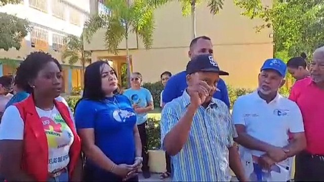 En escuela de Villa Mella hay gusanos en el comedor por falta de conserje, según denuncia