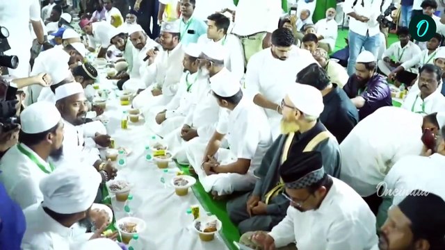 இப்தார் நோம்பு திறப்பு நிகழ்ச்சியில் விஜய் | TVK Vijay's Iftar Function | Oneindia Tamil