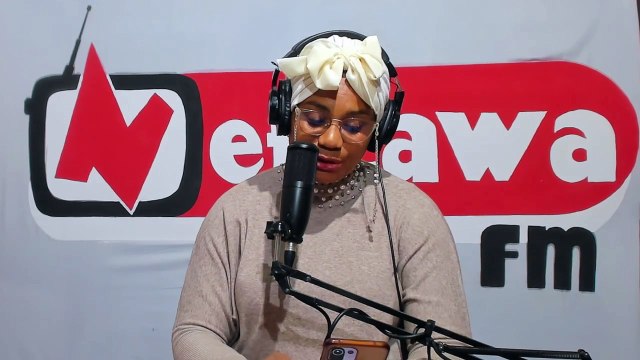 في فقرة صحتك تهمنا موضوعنا اليوم كيفية حفظ المواد الغذائية في مختلف مراحل السلسة الغذائية عماد بن صالح المنسق الجهوي للهيئة الوطنية للسلامة الصحية بقبلي