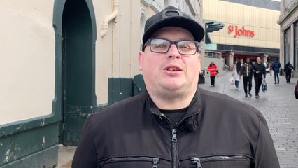 How should parents keep children safe online?