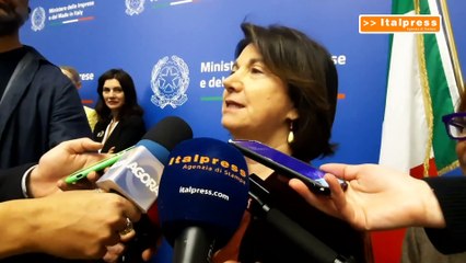 8 marzo, Roccella "Rompere soffitti di cristallo anche nel lavoro"