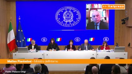 Piantedosi "Potenziata formazione polizia sul tema femminicidio"