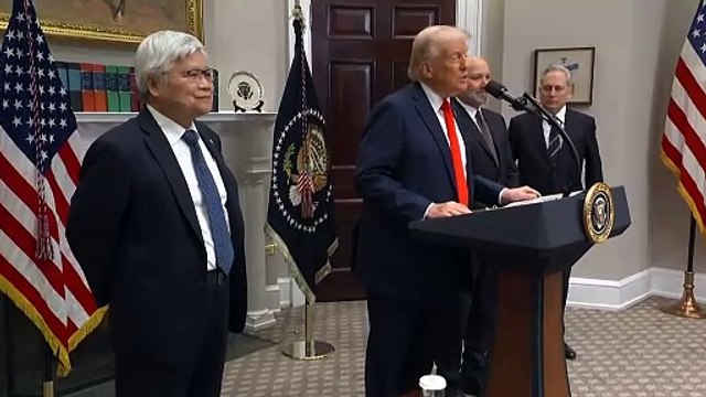 Trump ameaça Rússia com novas sanções financeiras e tarifas