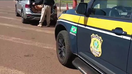 Mulher de 29 anos é presa com 165,9 kg de maconha na BR-277