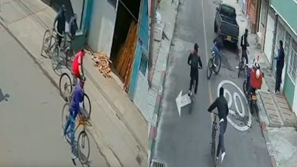 Los videos de la banda que roba en bicicletas en Soacha y Bogotá: comerciantes piden acciones