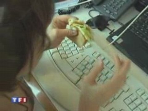 les claviers d'ordinateurs et les bactéries