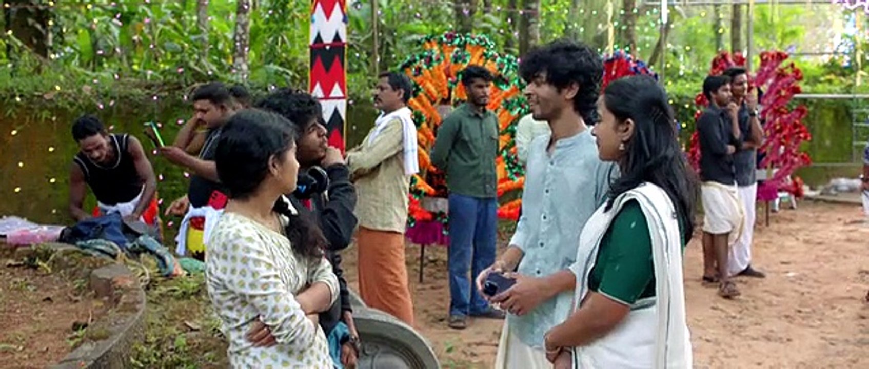 Narayaneente Moonnaanmakkal  2p
