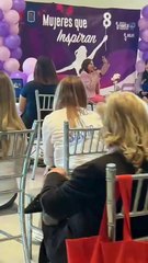 San Nicolás empodera a mujeres con temas de superación personal