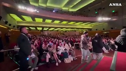 Kung Fu Paola: i cinesi pazzi per Cortellesi e "C'è ancora domani"