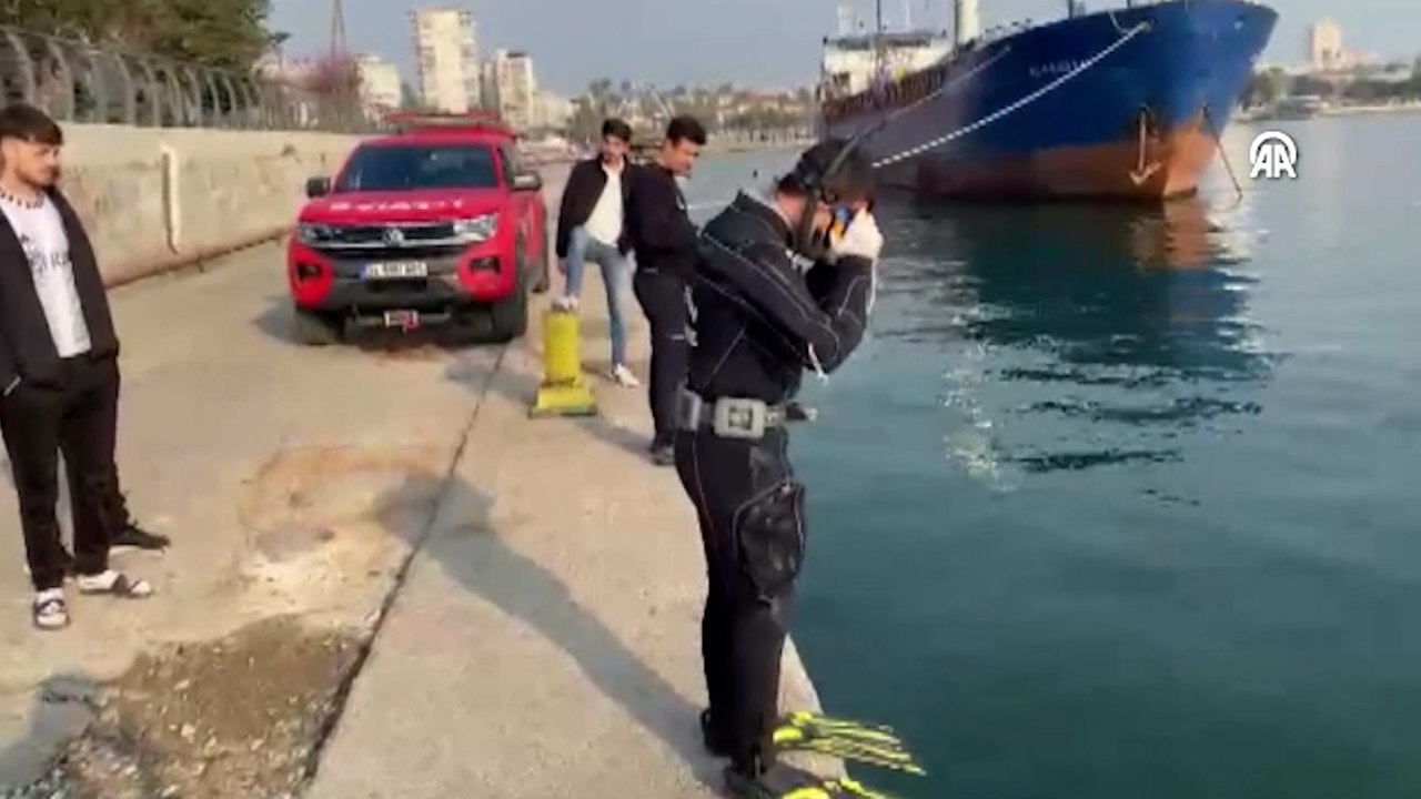 Denize düşen cep telefonu için itfaiye çağırdı