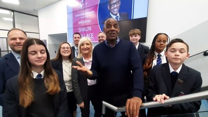 Shaun Wallace visits Hednesford school to give inspiring talk.