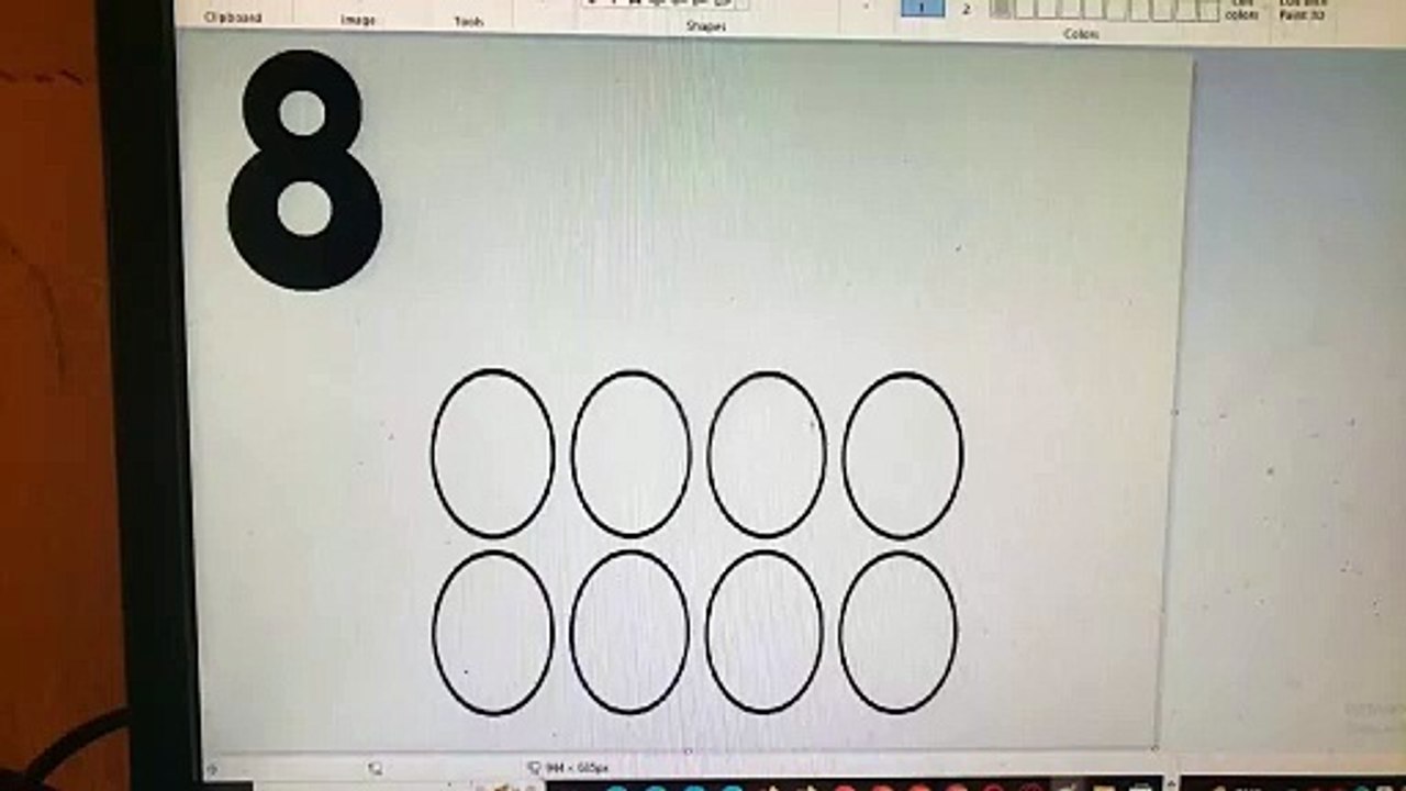 8 Eggs (2018)