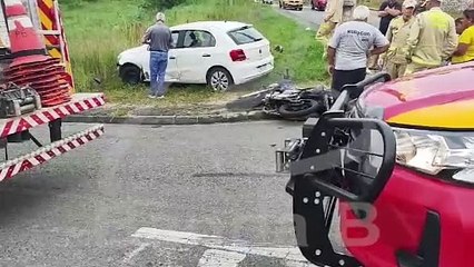 Motociclista morre em acidente com carro em Colombo