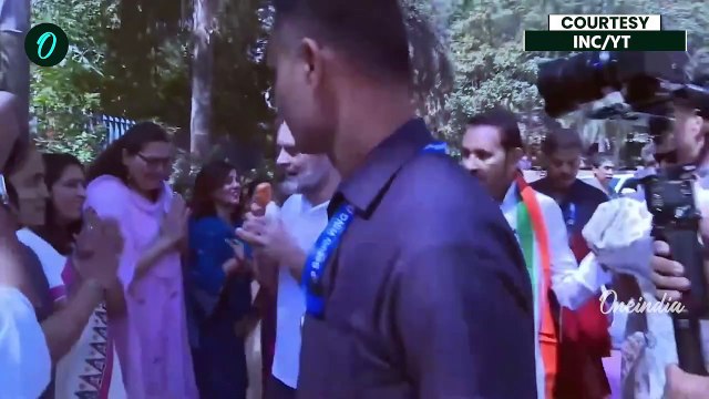 Rahul Gandhi Gujarat Visit : राहुल गांधी पार्टी के गद्दारो पर बरसे Gujarat Congress |वनइंडिया हिंदी