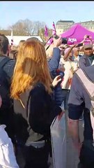 Journée des droits des femmes : des élues du MR bousculées et frappées