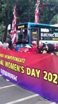 Peringati Hari Perempuan Internasional, Buruh Perempuan Bawa 14 Tuntutan!