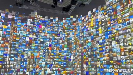 Sedersi al centro del mondo: Refik Anadol al Guggenheim Bilbao