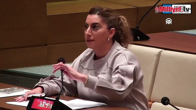 Kadıköy Belediye Meclisi'nde, AK Parti'li Meclis üyesine süre kısıtlaması tartışmaya yol açtı