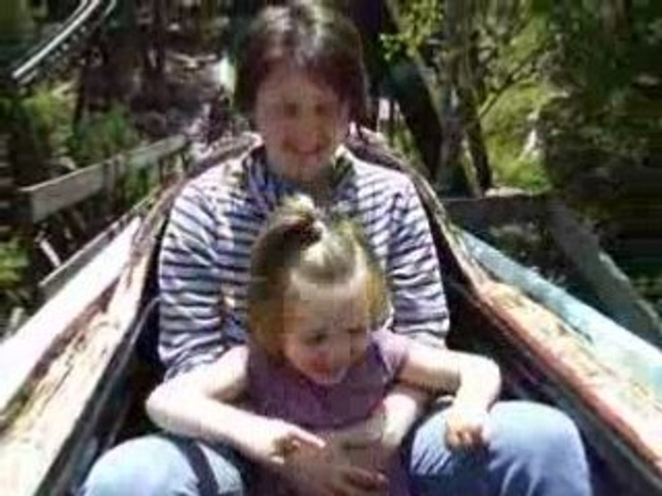 Jeanne à Nigloland mai 08 partie 2