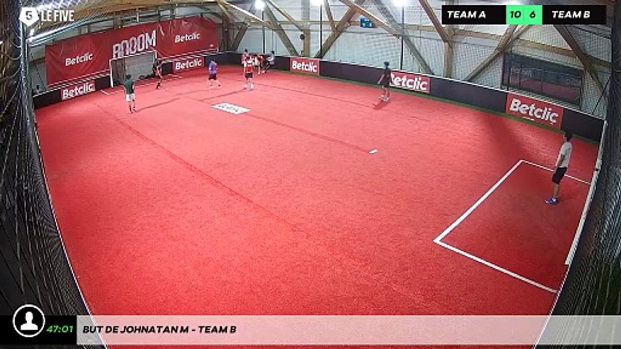 But de Johnatan M - Team B
